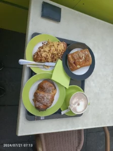 Petit déjeuner avant le départ